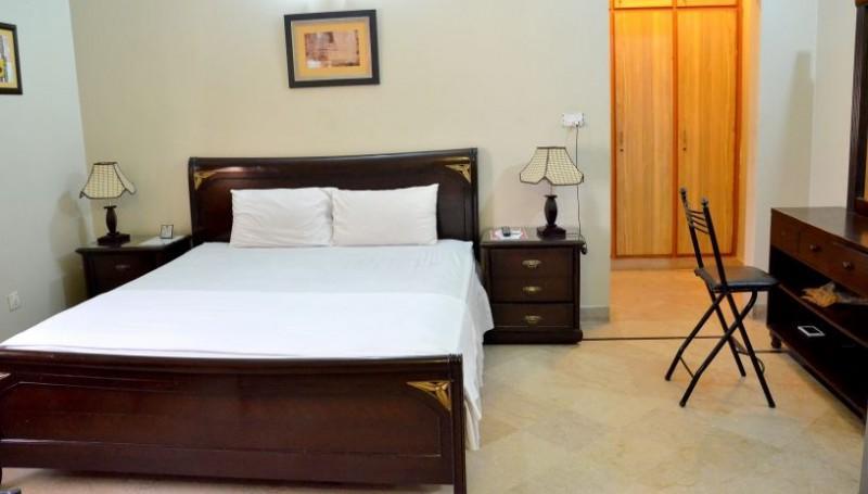 Luxury Inn Karachi Exteriör bild