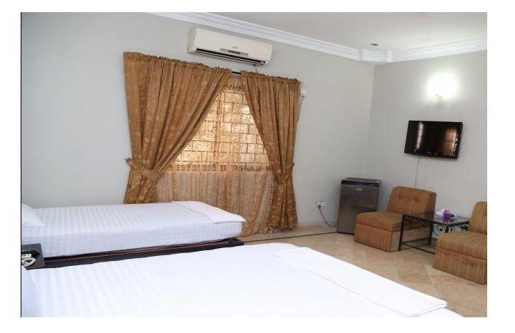 Luxury Inn Karachi Exteriör bild